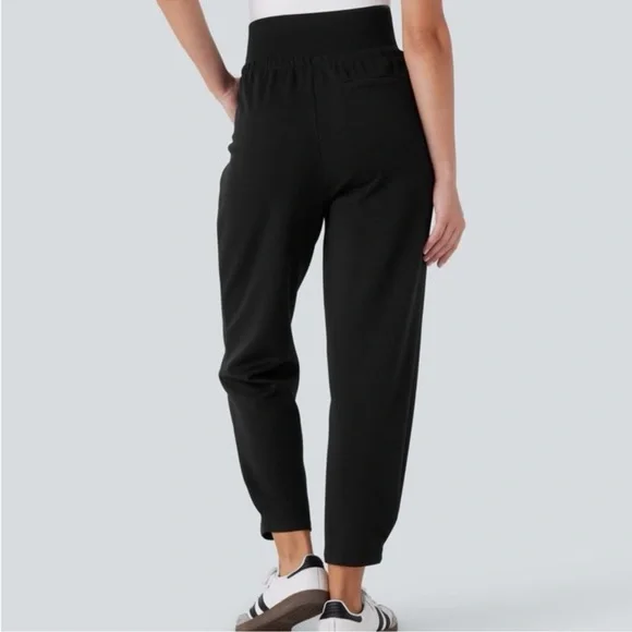 HALARA Black sweat pants - Picture 3 of 3